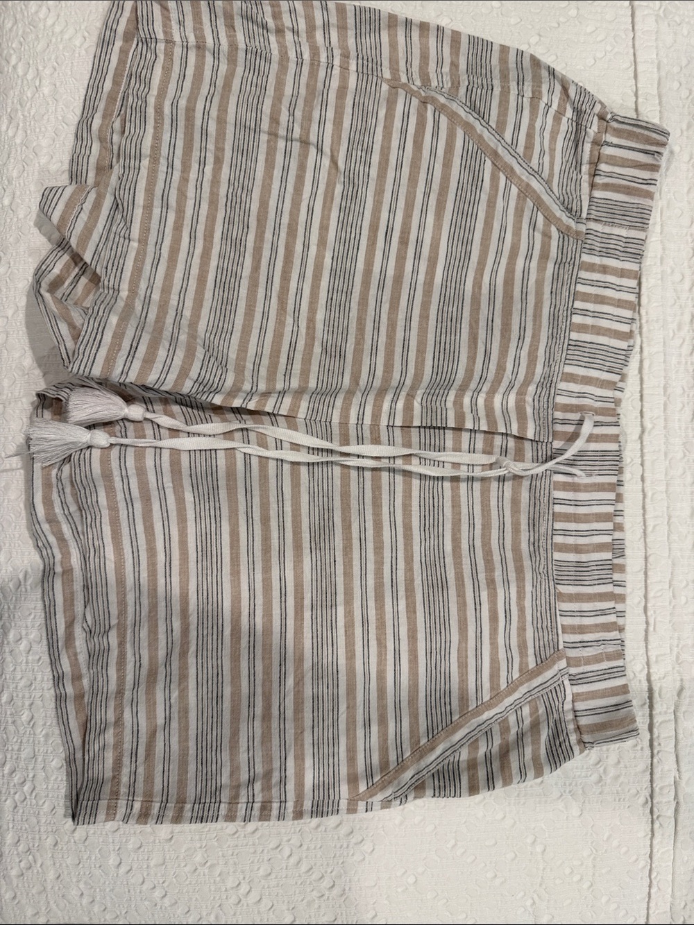 Talbots Men's Striped Drawstring Shorts in Beige and White